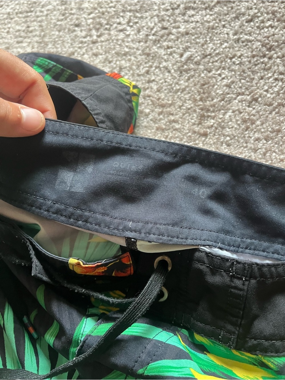 ‘16 Quiksilver Eddie Aikau Invitational Pineapple Boardshorts - Picture 6 of 6